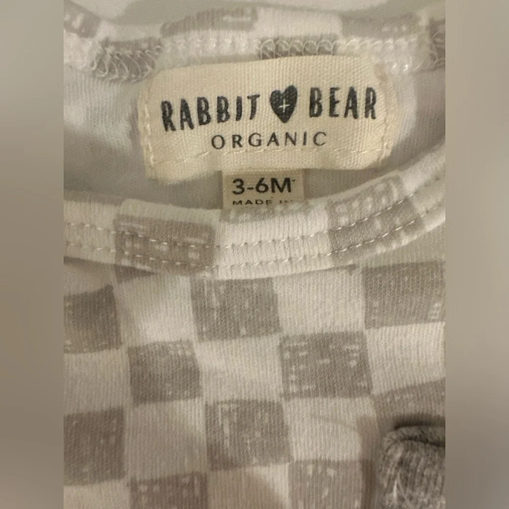 Rabbit and Bear Organic Gender Neutral Gray and White Checkered Baby Outfit 3-6M